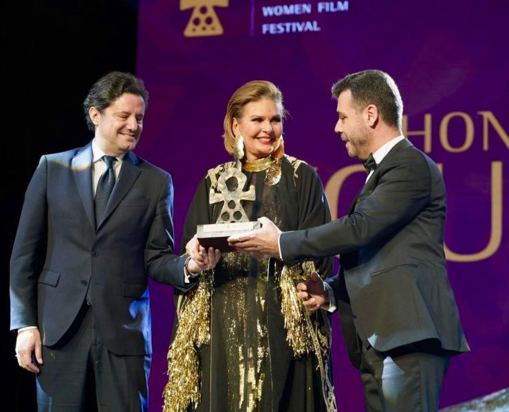 يسرا تكرم.. فلمن تهدي تكريمها؟