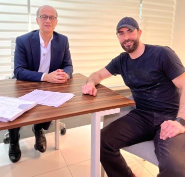 بعد انضمام كارلوس عازار.. قائمة أبطال "قلب أسود" اكتملت