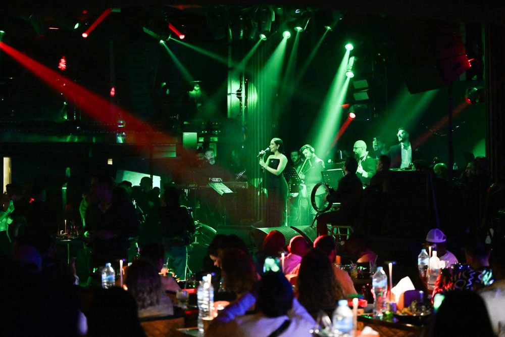 بلقيس وسيف نبيل يتألقان فى احتفالات العيد بالقاهرة