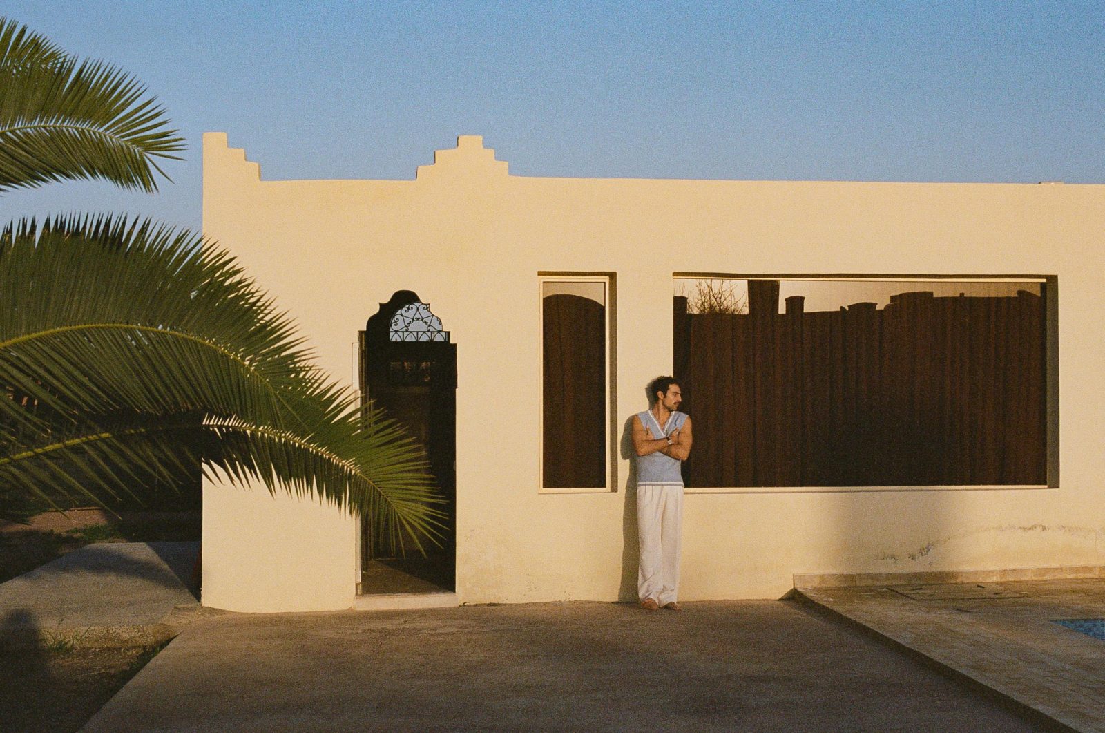 بمزيج موسيقي متنوع.. نجم الراب Saint Levant يطرح "Galbi"